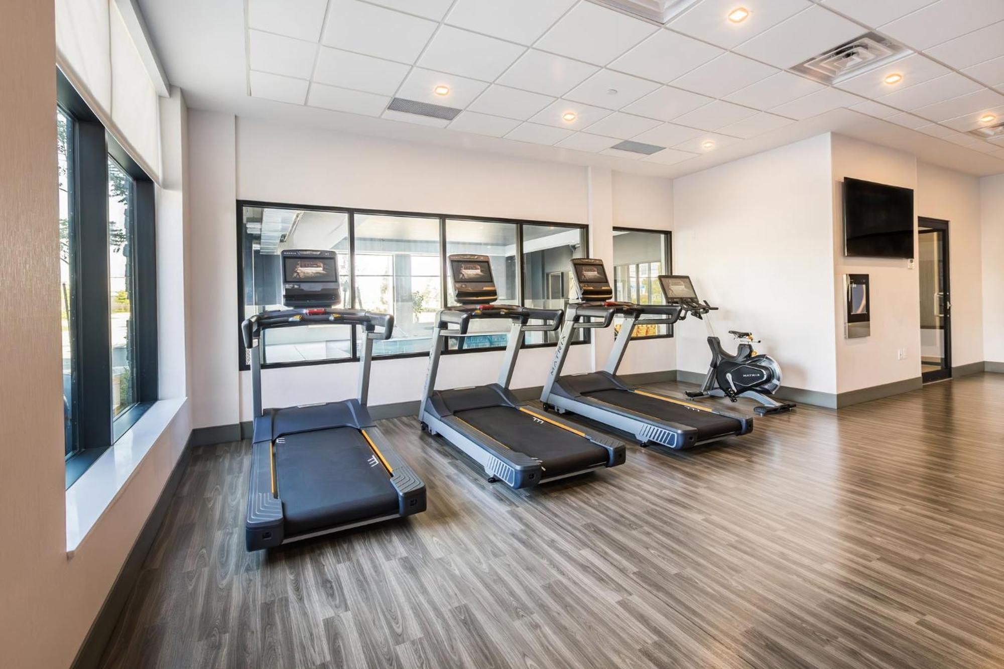 Holiday Inn Express & Suites - Toronto Airport South By Ihg Extérieur photo
