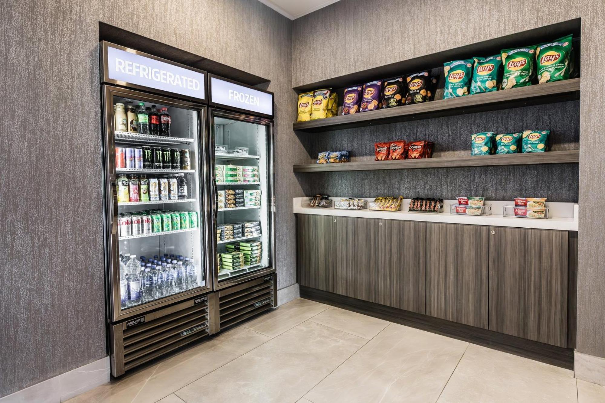 Holiday Inn Express & Suites - Toronto Airport South By Ihg Extérieur photo