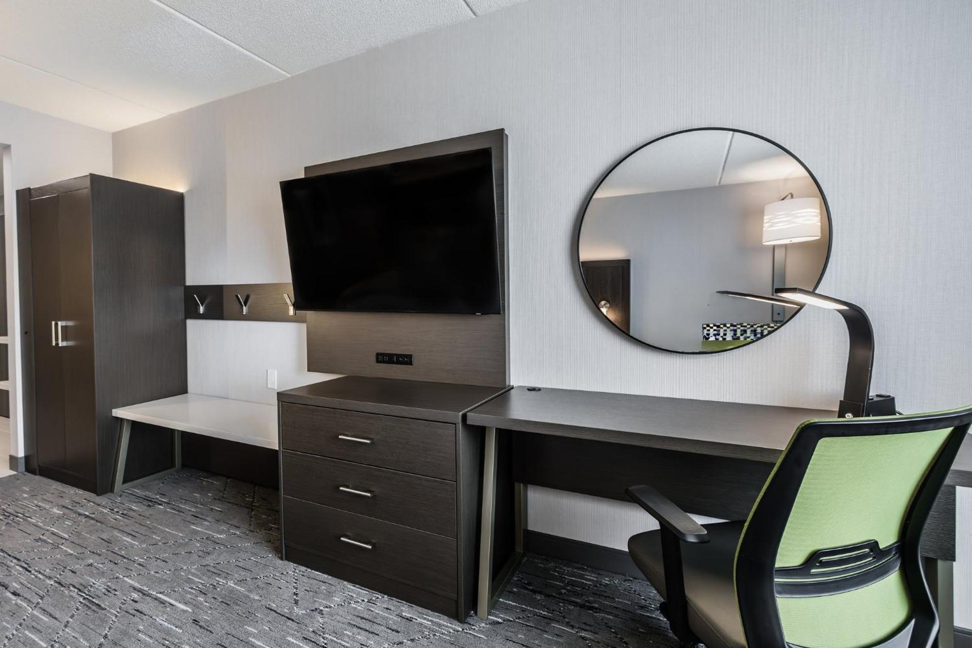 Holiday Inn Express & Suites - Toronto Airport South By Ihg Extérieur photo