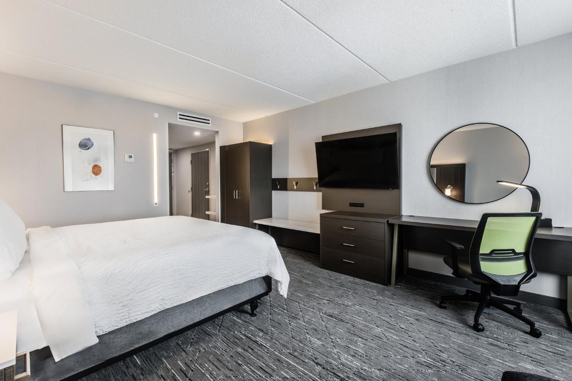 Holiday Inn Express & Suites - Toronto Airport South By Ihg Extérieur photo