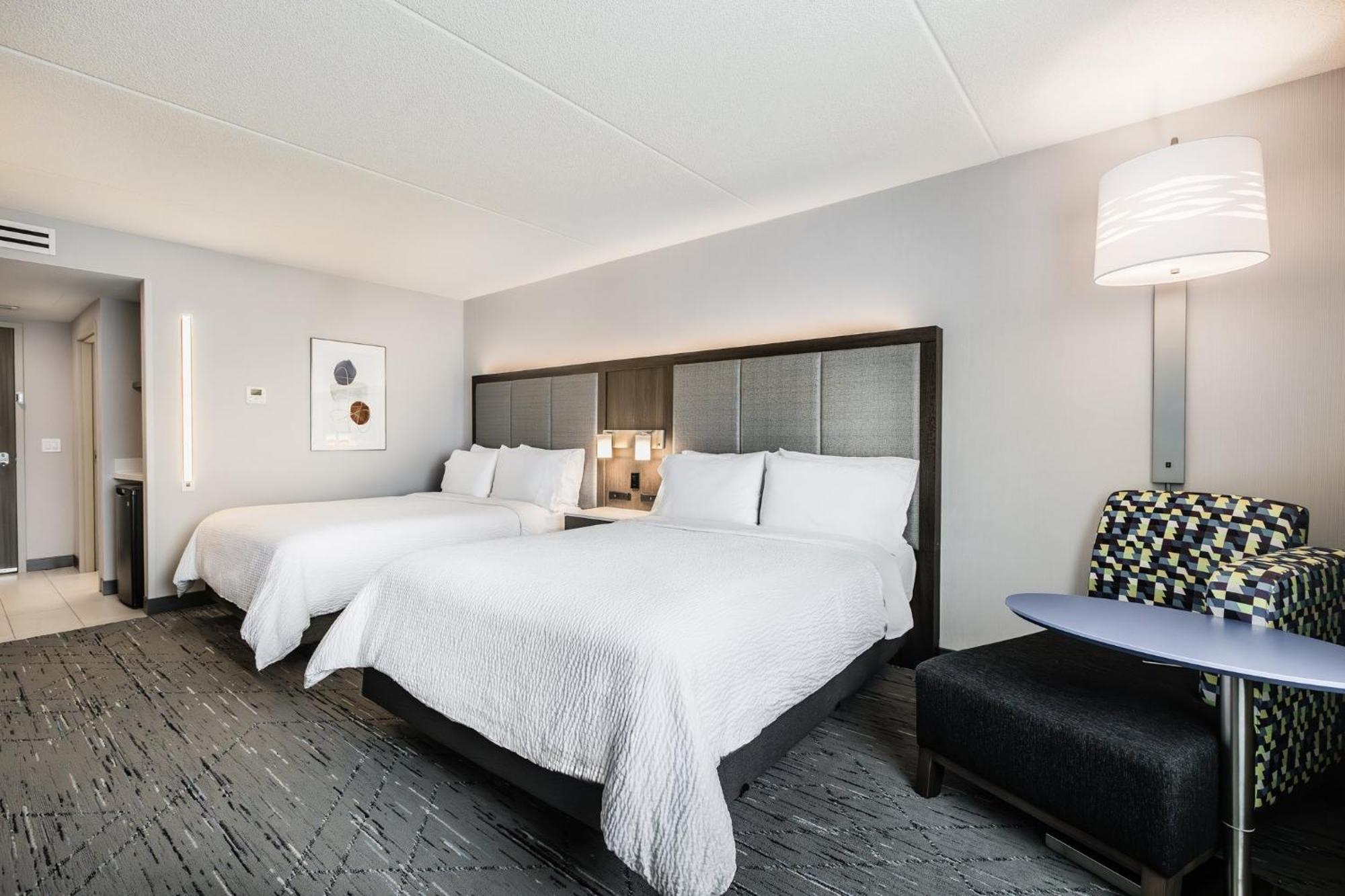 Holiday Inn Express & Suites - Toronto Airport South By Ihg Extérieur photo