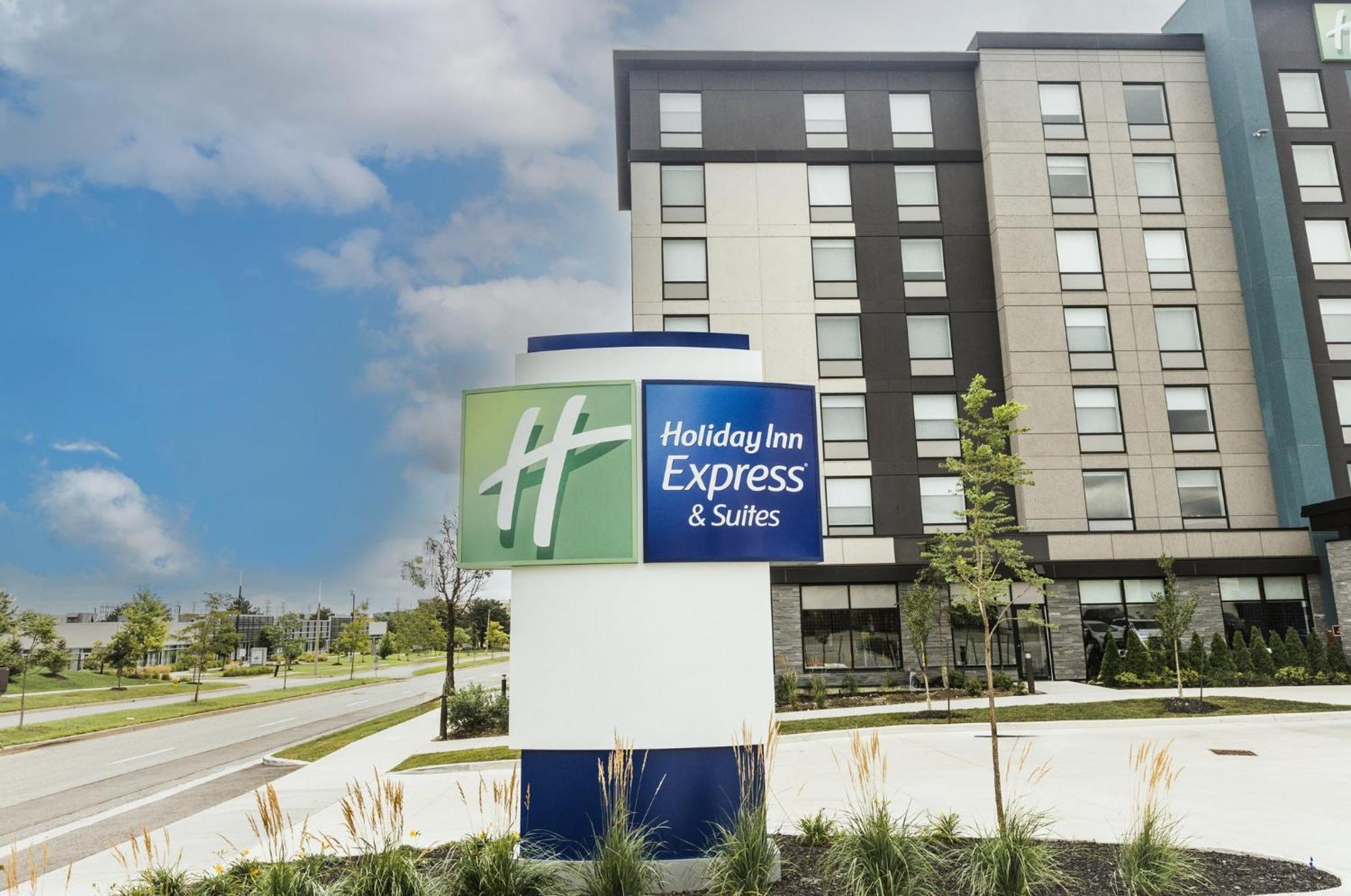 Holiday Inn Express & Suites - Toronto Airport South By Ihg Extérieur photo