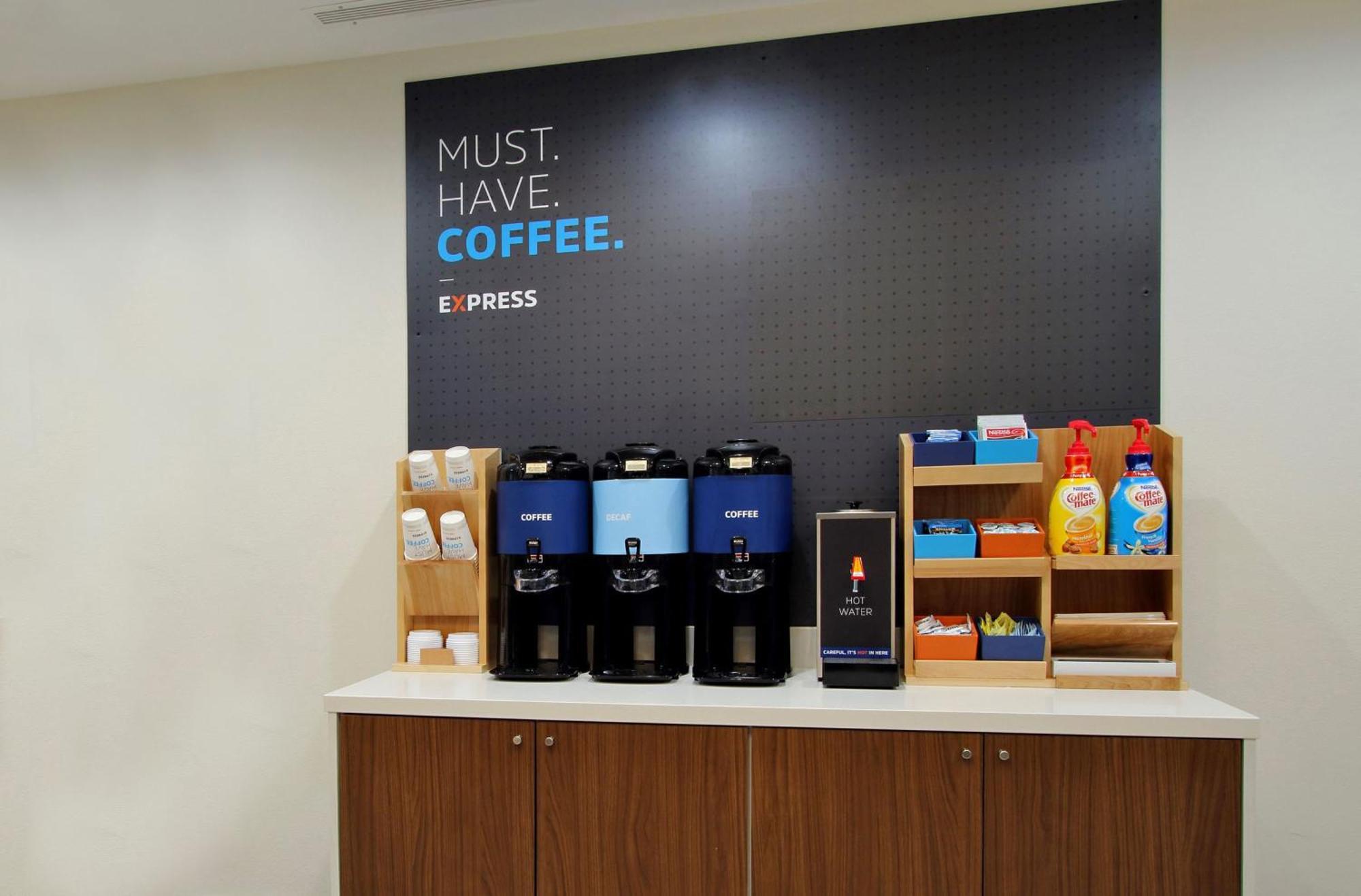 Holiday Inn Express & Suites - Toronto Airport South By Ihg Extérieur photo